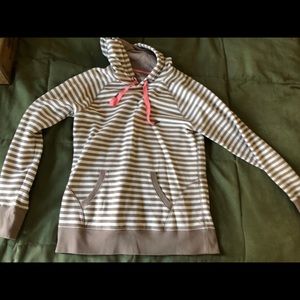 Adorable hoodie brown & off white with pink detail